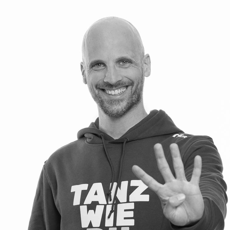 lof_fe-trainer-marcus-schweppe_800x800px_sw