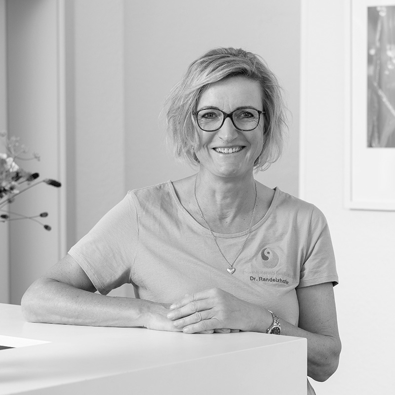 lof_fe-trainer-bettina_randelzhofer_800x800px_sw